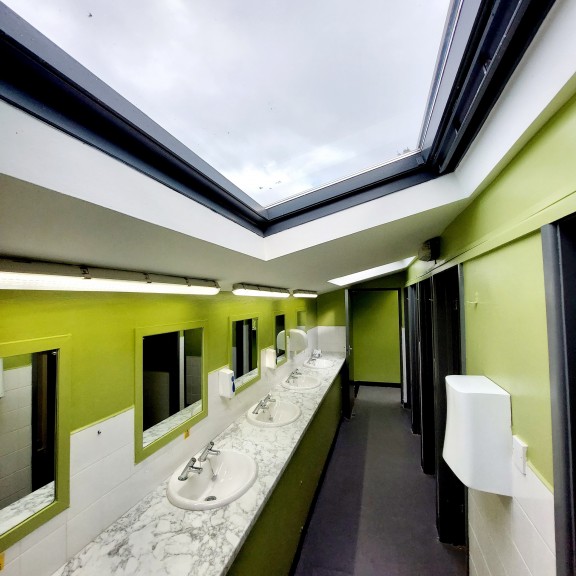 toilet 3