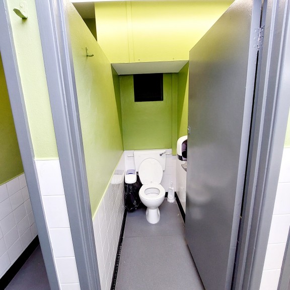 toilet 2